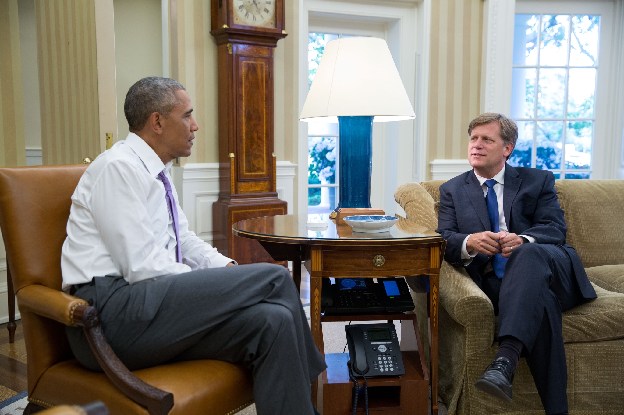 President Barack Obama meets with Mike McFaul in the Oval Office, June 10, 2016. (Official White House Photo by Pete Souza)